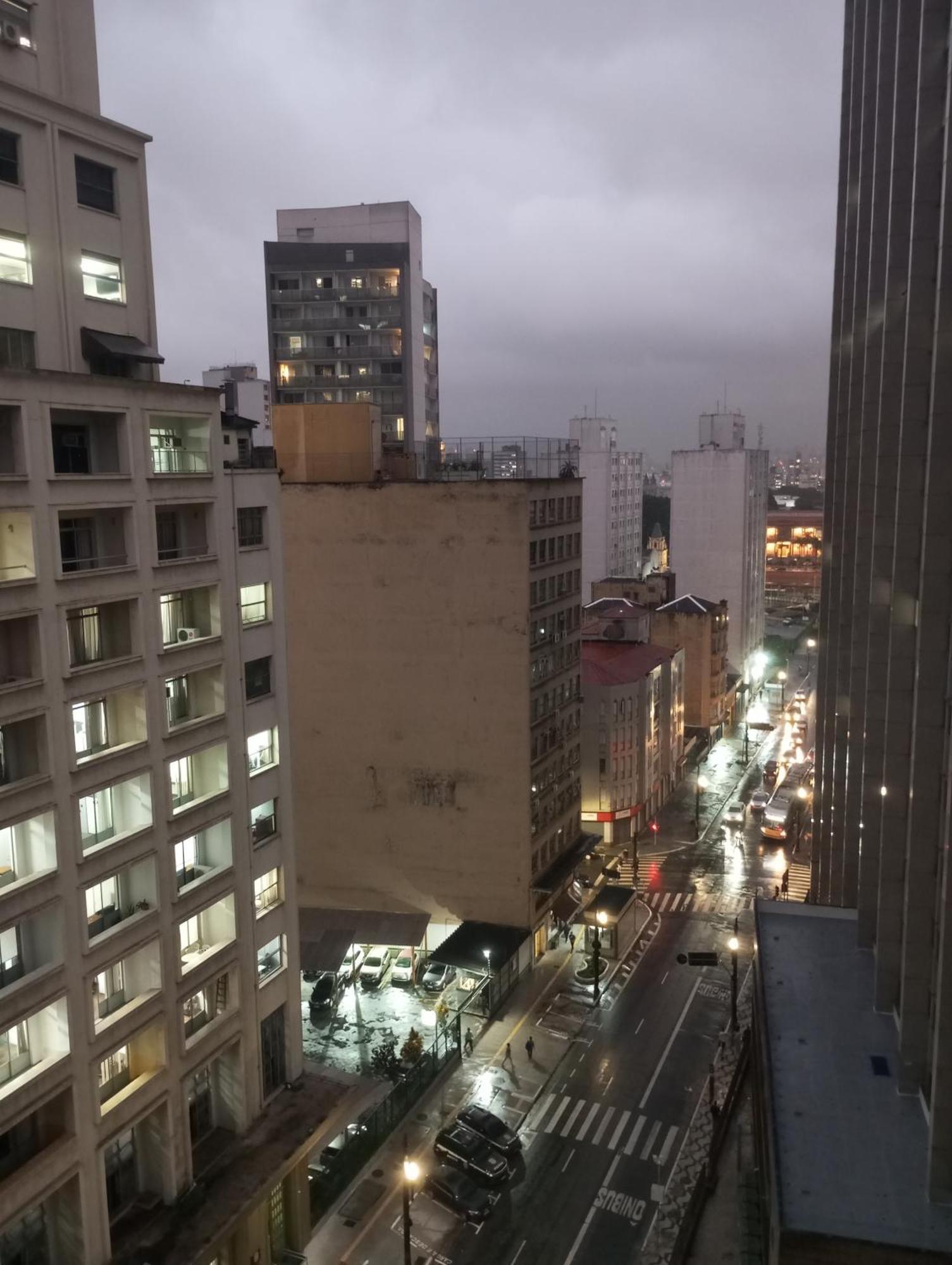 Studio M Proximo Da 25 De Marco, Bras E Santa Efigenia Piscina No Centro De Sp Ao Lado Do Metro Apartment São Paulo Luaran gambar